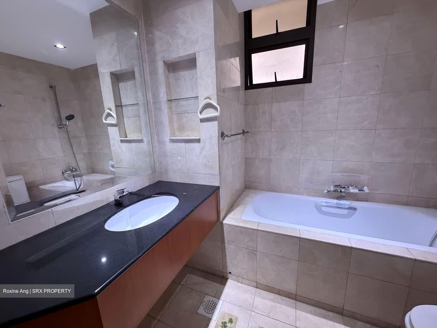 Seletaris (D27), Condominium #569148031